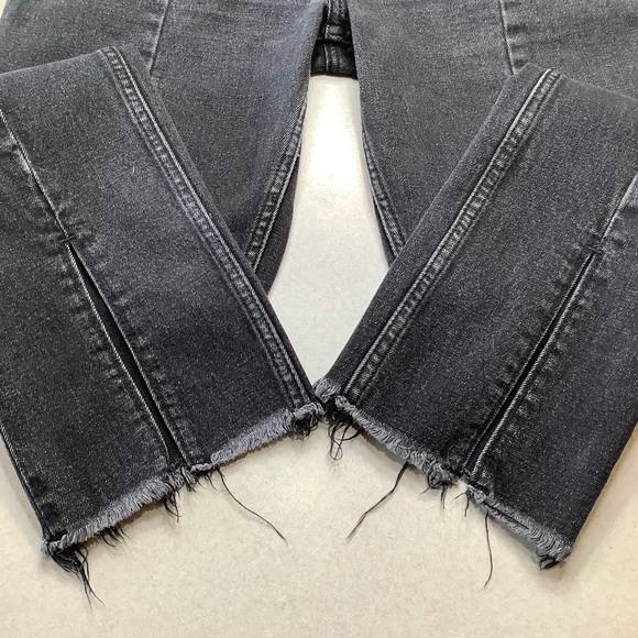 A&F Skinny High Rise Vent Hem 28 Short Washed Black Front Seam - Picture 4 of 8